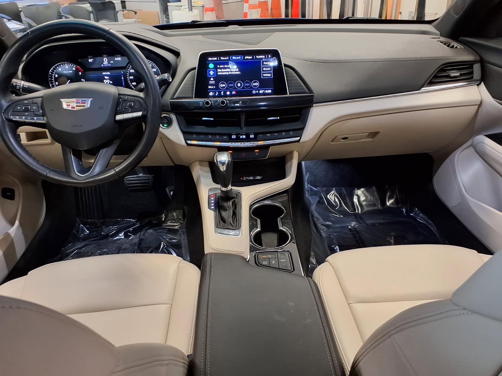 Certified 2022 Cadillac CT4 Luxury RWD image 16