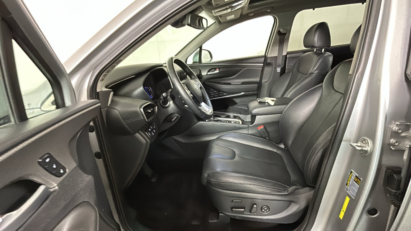 Used 2020 Hyundai Santa Fe Limited AWD/4WD image 14