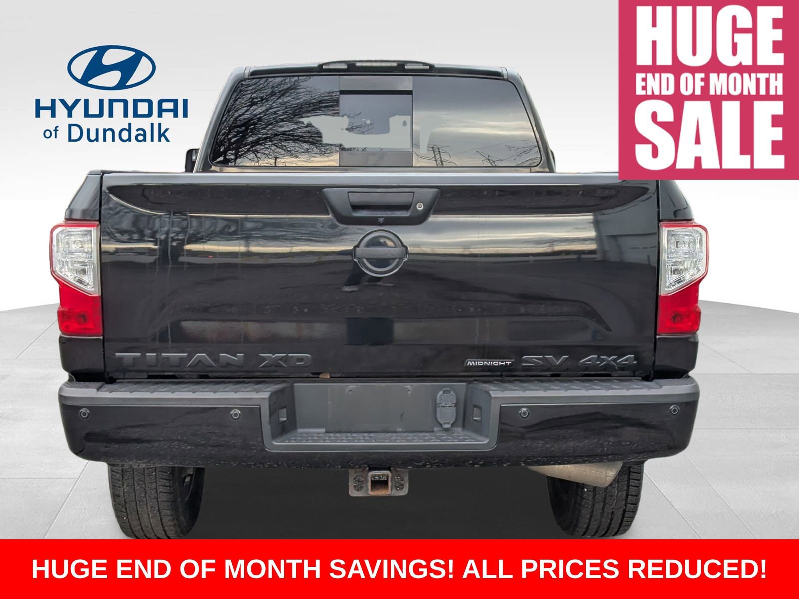 Used 2018 Nissan Titan SV w/ SV Convenience Package image 5