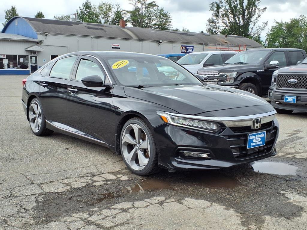 Used 2018 Honda Accord Touring image 3