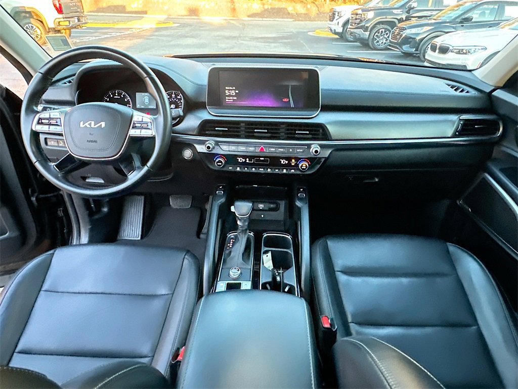Used 2022 Kia Telluride S image 3
