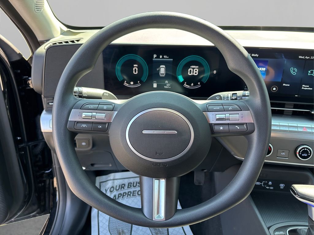 Certified 2025 Hyundai Kona SE image 22