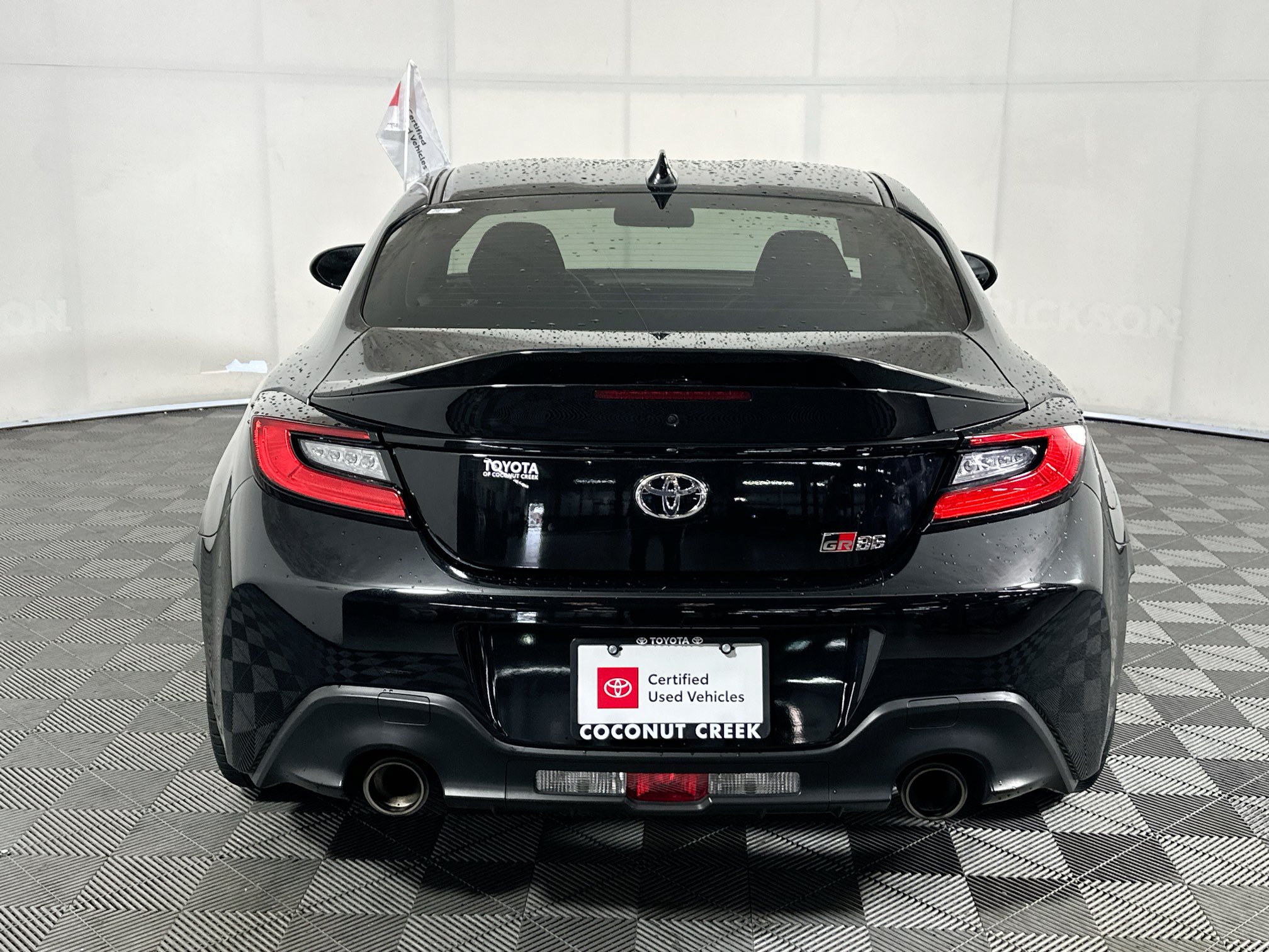 Used 2024 Toyota GR86 Premium RWD image 4
