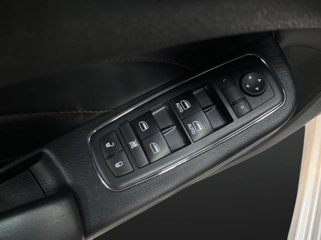 Used 2018 Dodge Charger R/T image 27