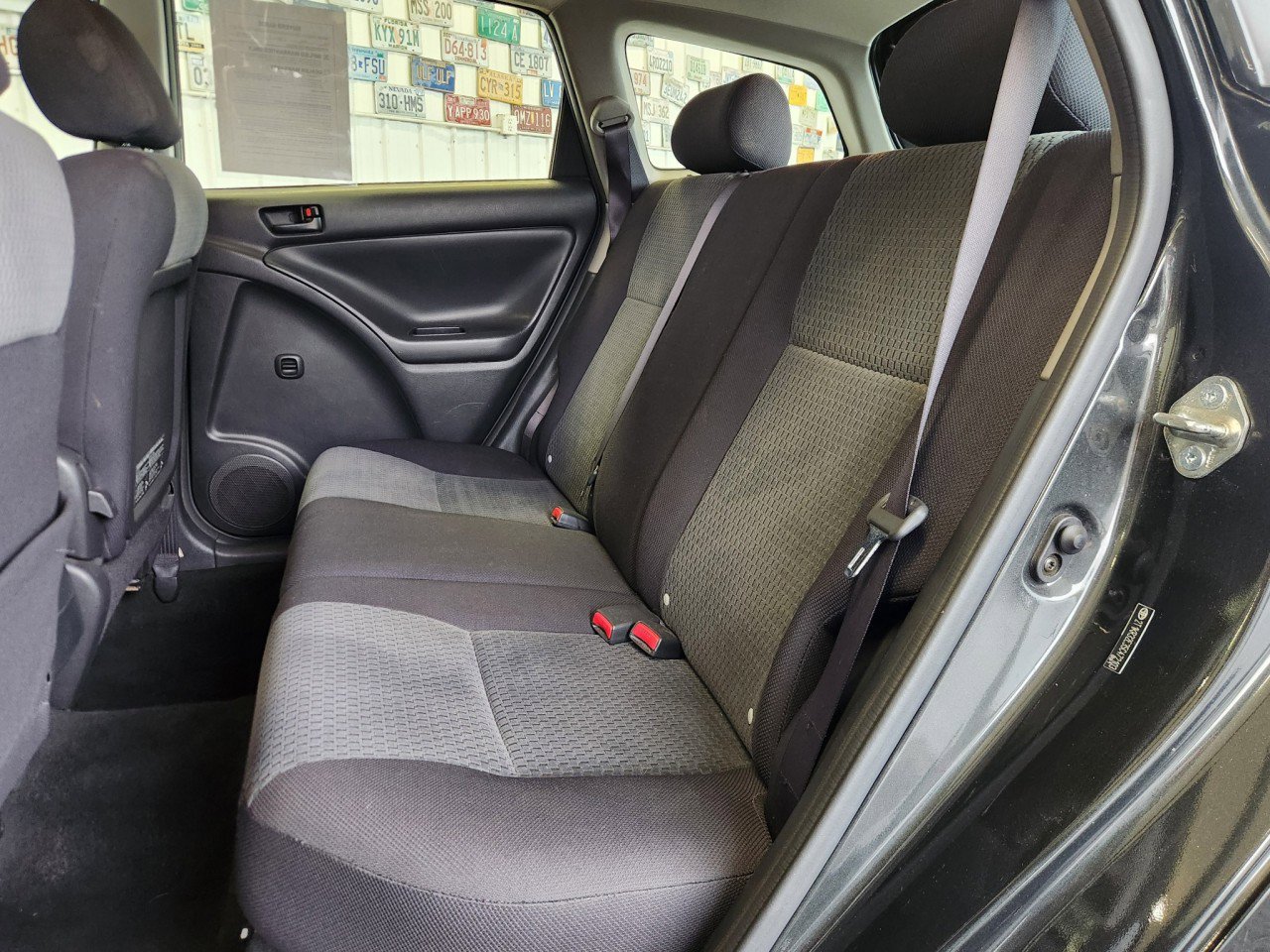 Used 2005 Toyota Matrix image 4