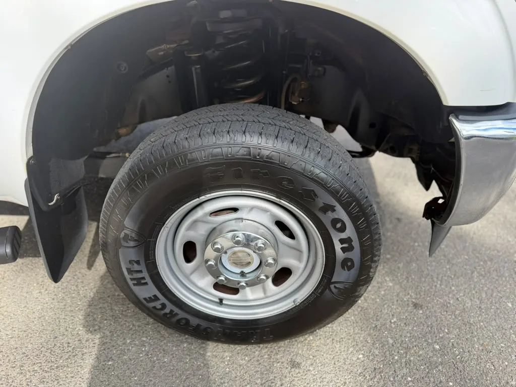 Used 2016 Ford F250 XL w/ Power Equipment Group AWD/4WD image 16