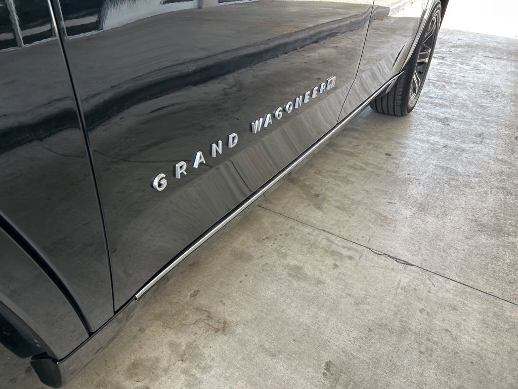 Used 2024 Jeep Grand Wagoneer L 4WD image 15