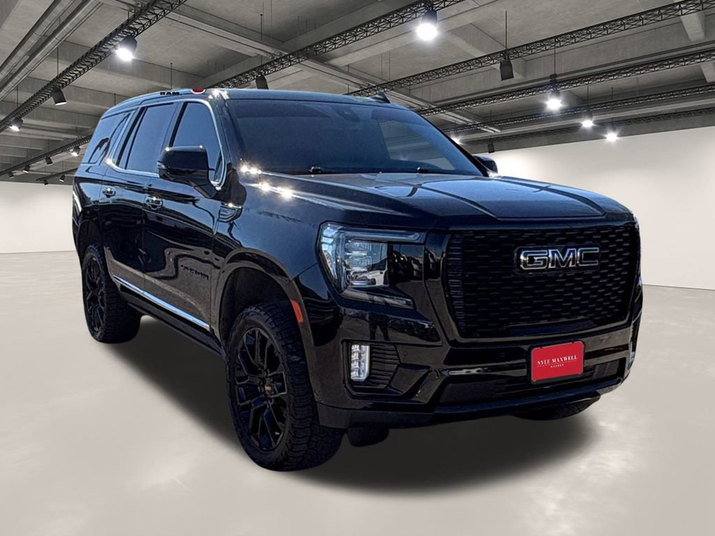 Used 2022 GMC Yukon SLT w/ SLT Premium Package image 2