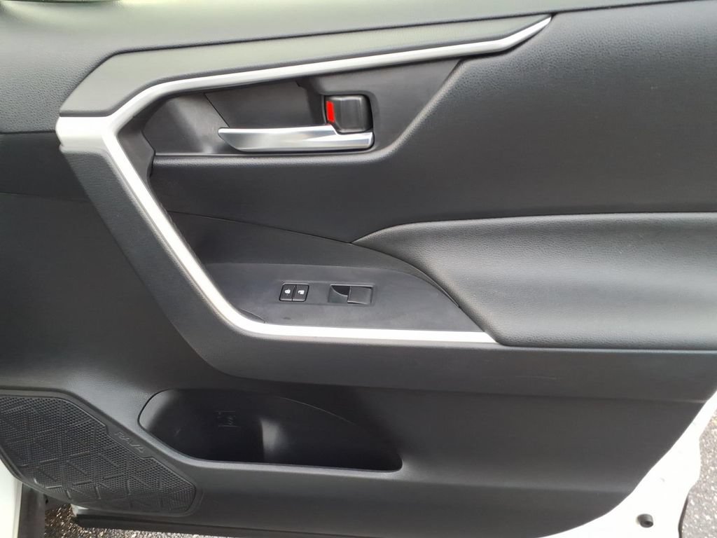Used 2019 Toyota RAV4 XLE w/ All Weather Liner Package AWD/4WD image 20