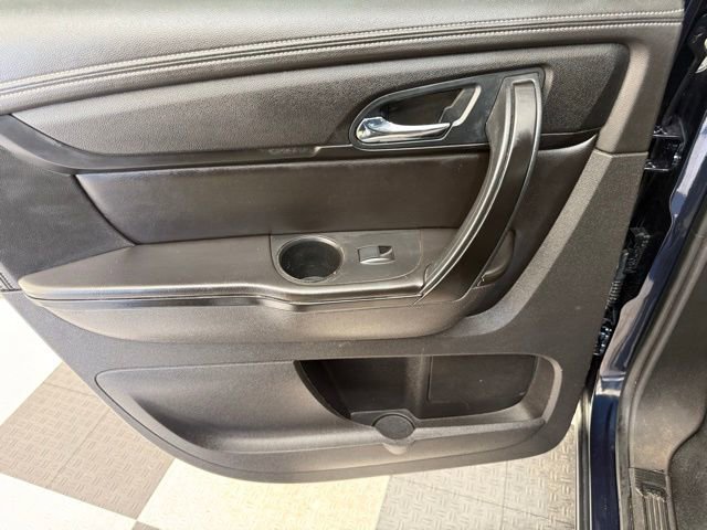 Used 2016 Chevrolet Traverse LT image 18
