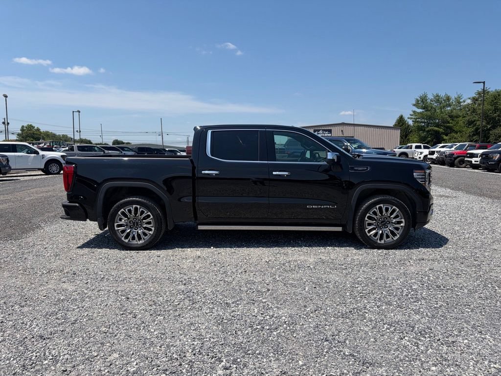 Used 2025 GMC Sierra 1500 Denali Ultimate AWD/4WD image 14