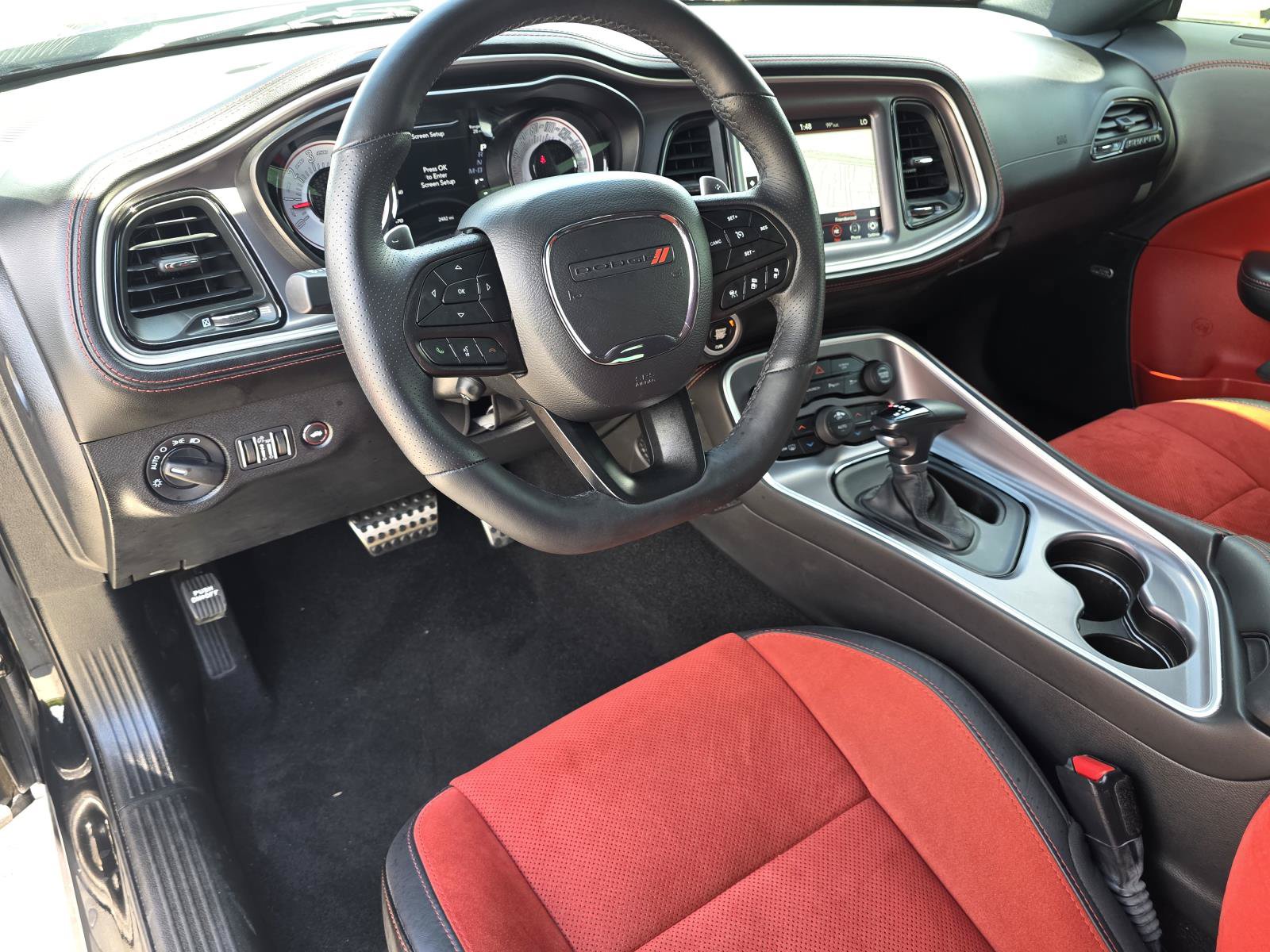 Used 2022 Dodge Challenger R/T Scat Pack RWD image 9