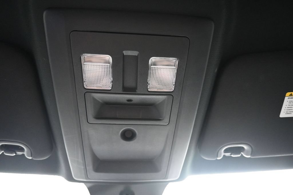 Used 2024 RAM 1500 Warlock AWD/4WD image 15