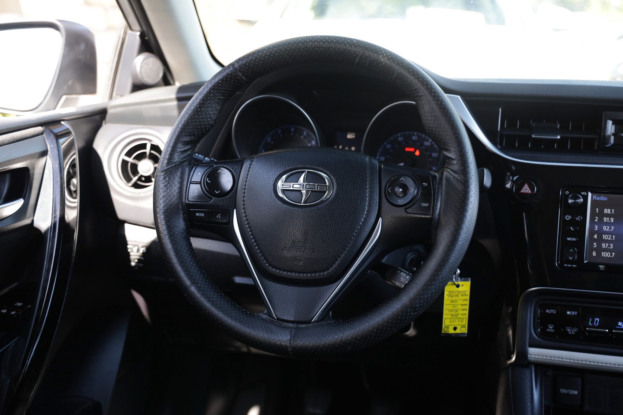 Used 2016 Scion iM FWD image 30
