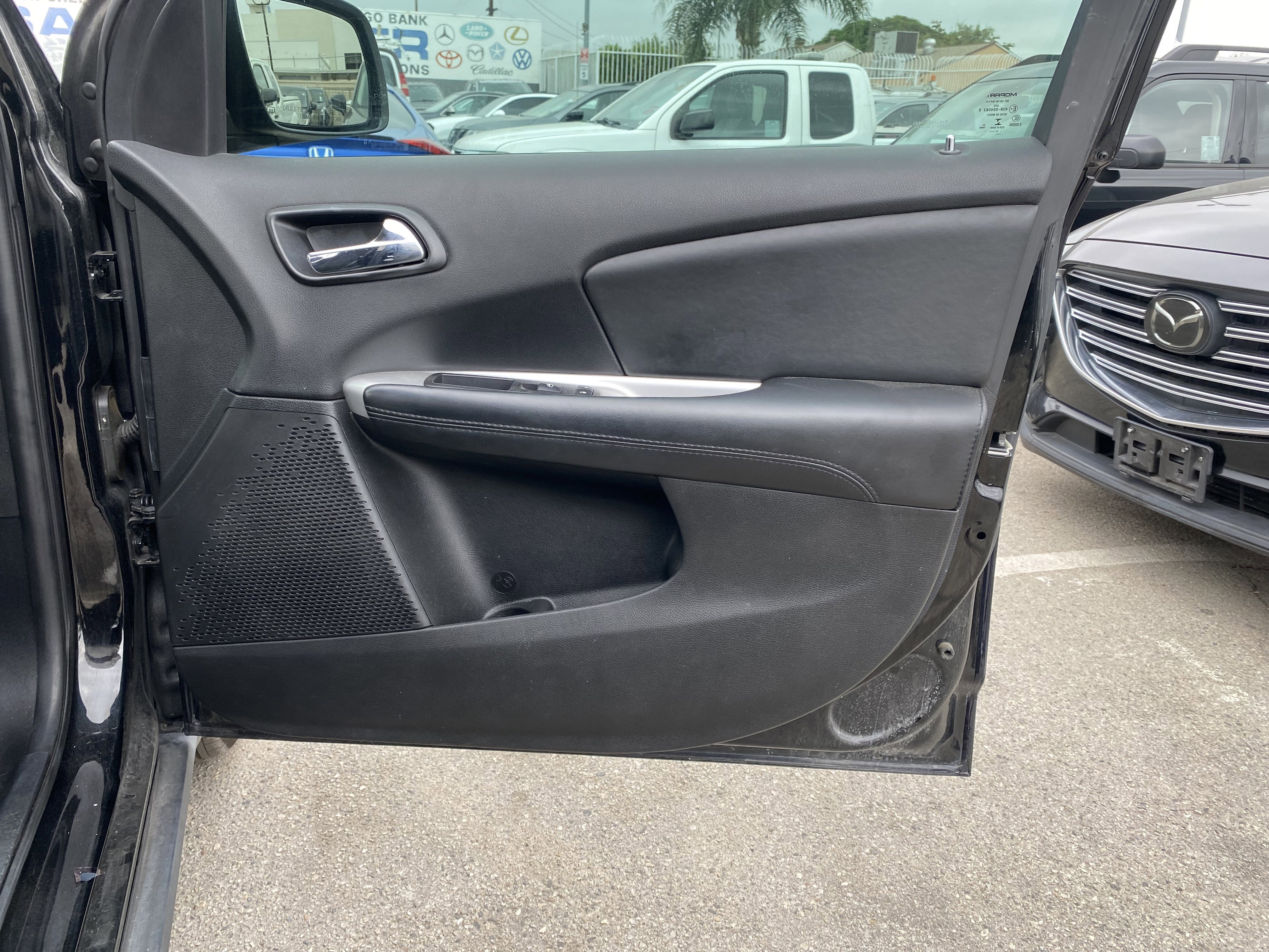 Used 2018 Dodge Journey SXT w/ Connectivity Group image 22