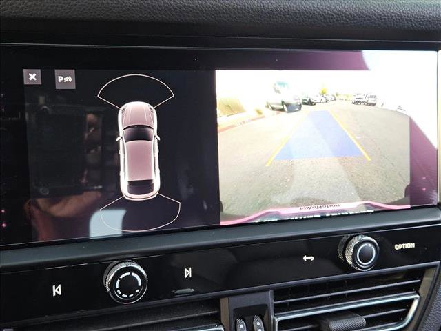Used 2023 Porsche Macan Turbo image 14