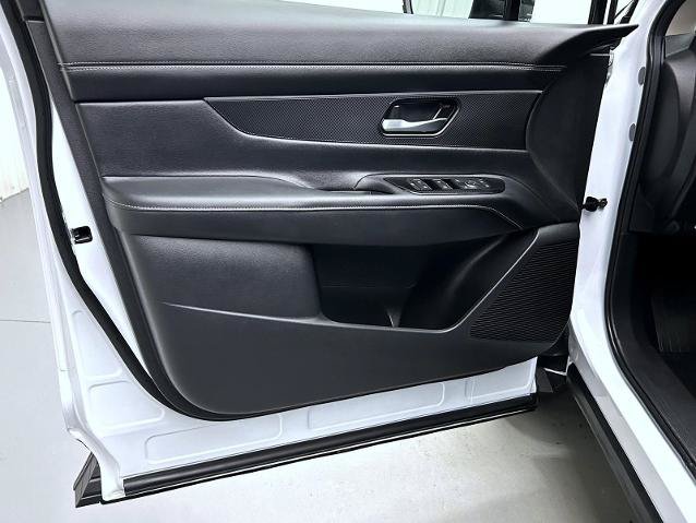 Certified 2025 Nissan Murano SV AWD/4WD image 9