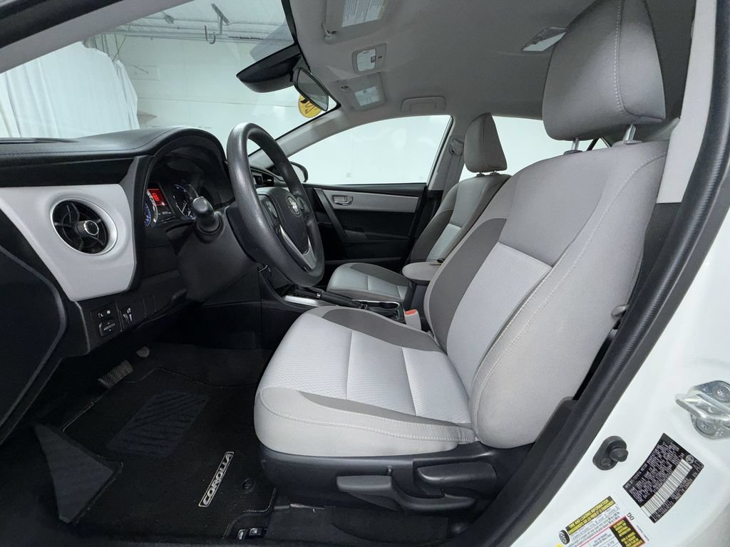 Used 2017 Toyota Corolla LE w/ Carpet Mat Package (TMS) FWD image 12