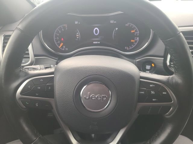 Used 2020 Jeep Grand Cherokee Laredo w/ Quick Order Package 2BN North image 12