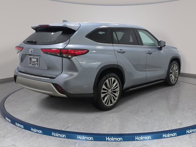 Used 2021 Toyota Highlander Platinum image 6