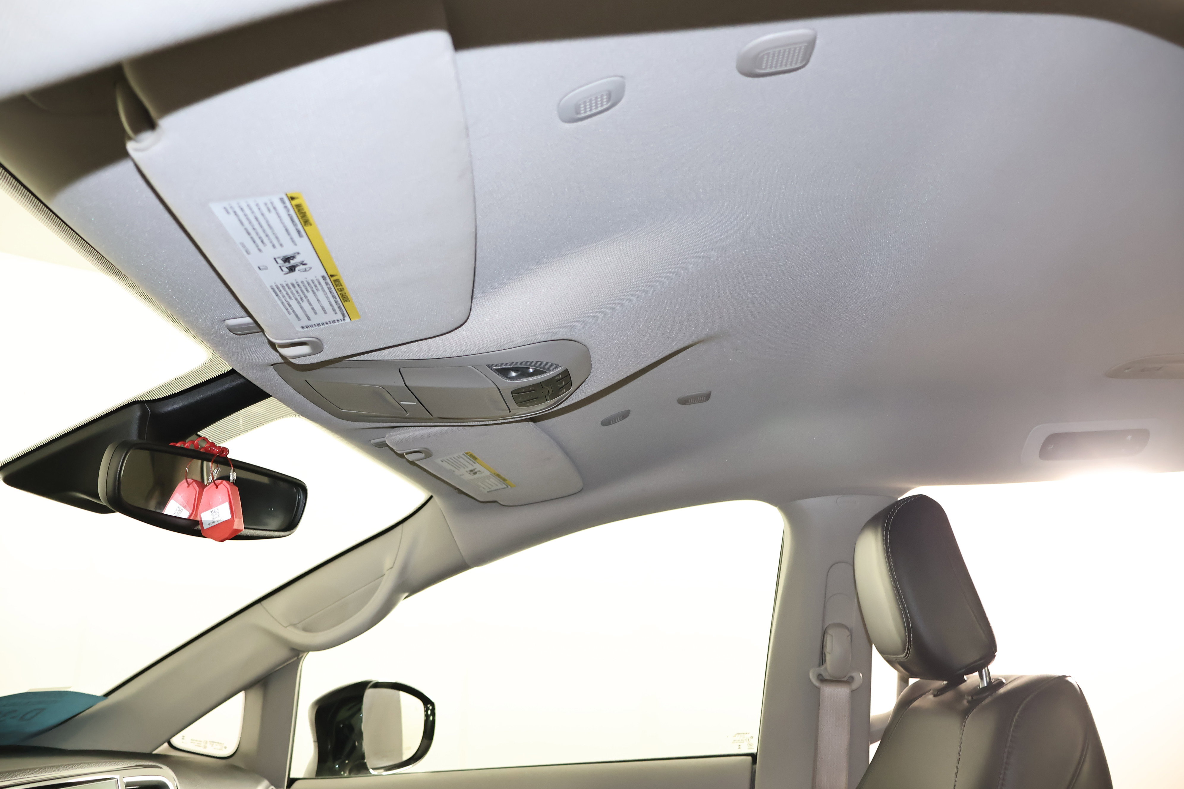 Used 2024 Chrysler Pacifica Touring-L image 39