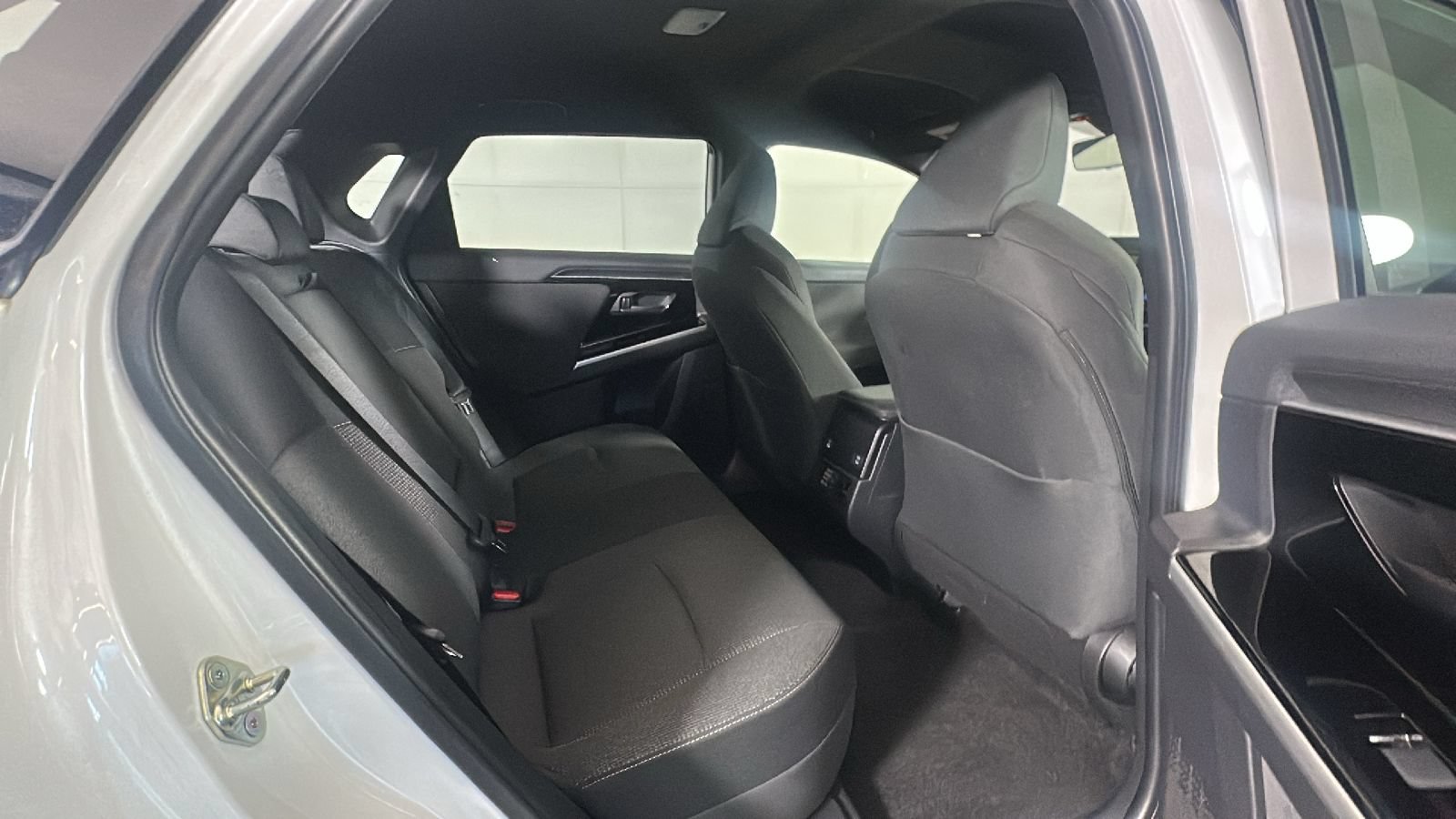 Used 2023 Subaru Solterra AWD image 33