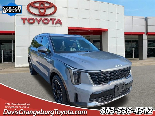 Used 2024 Kia Sorento S