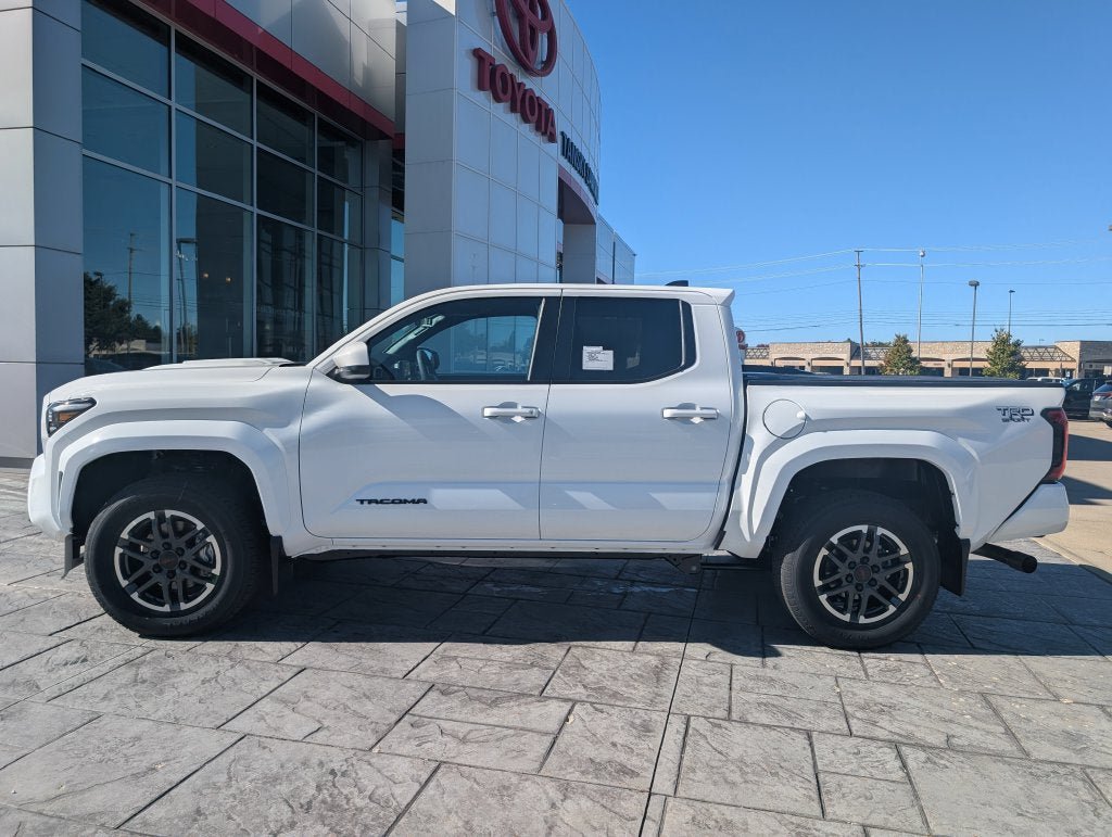 New 2026 Toyota Tacoma TRD Sport AWD/4WD image 4