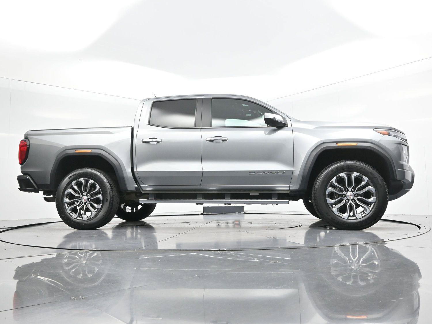 Used 2023 GMC Canyon Denali AWD/4WD image 53