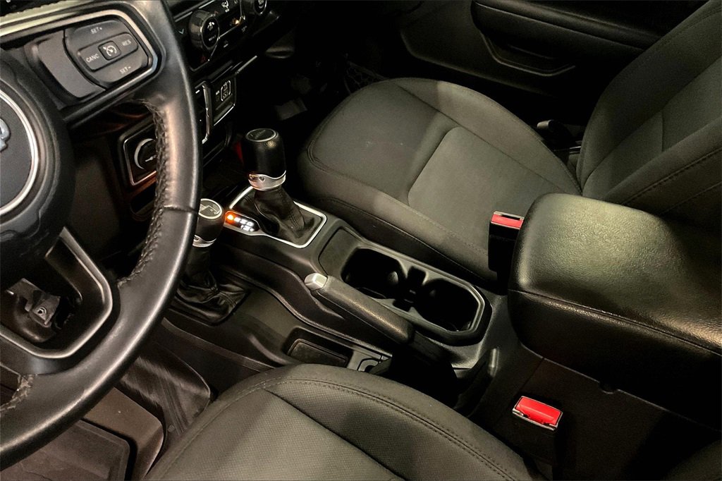 Used 2022 Jeep Gladiator Willys image 15