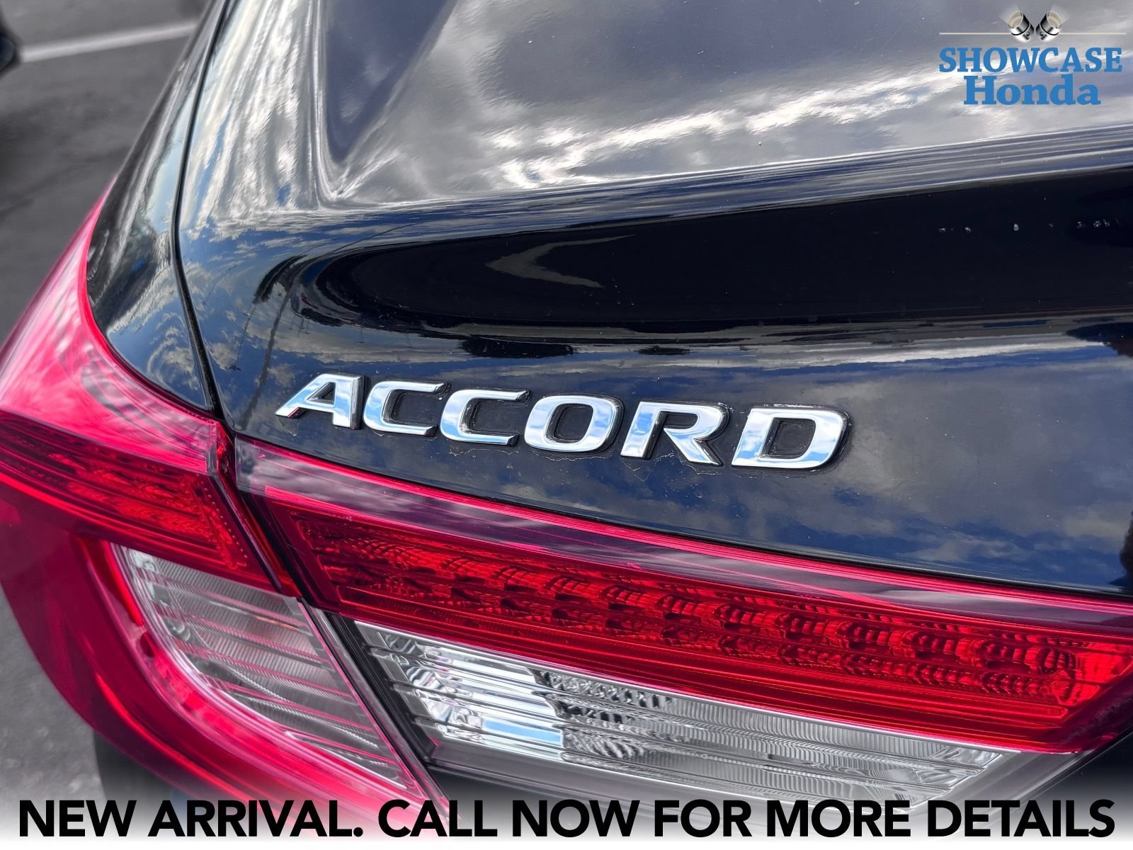 Used 2018 Honda Accord Touring image 9