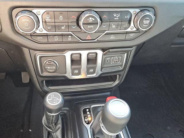 Used 2024 Jeep Wrangler Sport S image 17