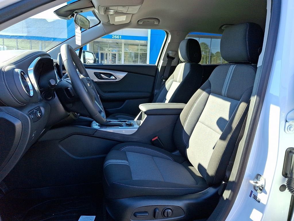 New 2026 Chevrolet Blazer LT FWD image 9