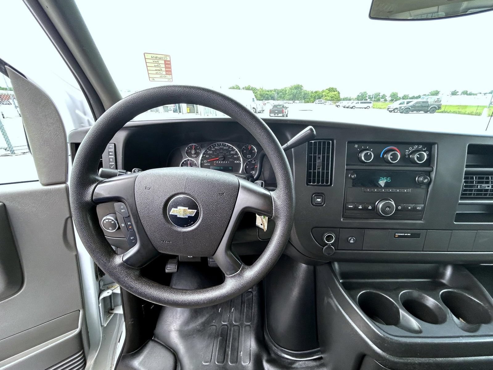 Used 2014 Chevrolet Express 1500 RWD image 14