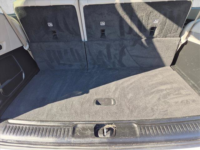 Used 2022 Jeep Wagoneer Series III w/ Rear Seat Video Group 1 AWD/4WD image 6