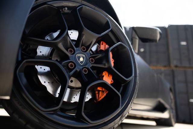 Used 2019 Lamborghini Huracan LP 580-2 RWD image 67