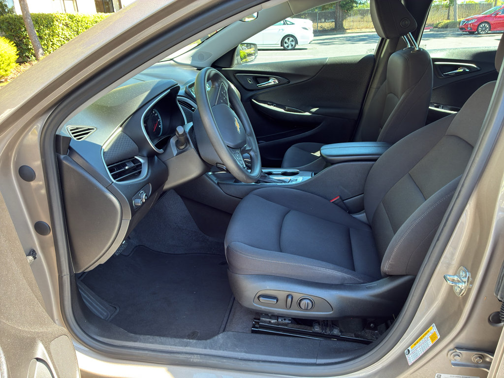 Used 2023 Chevrolet Malibu LT FWD image 20