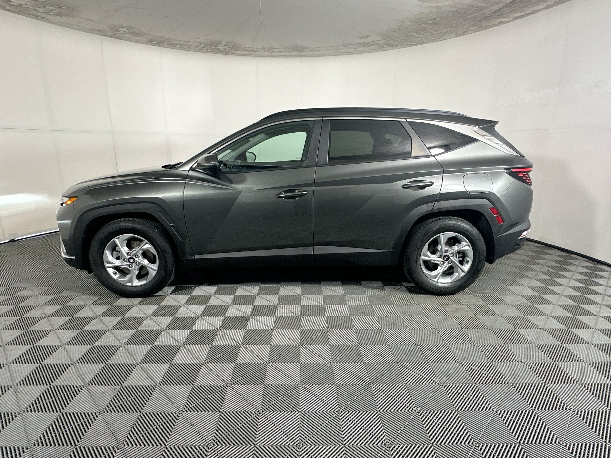 Used 2022 Hyundai Tucson SEL FWD image 6