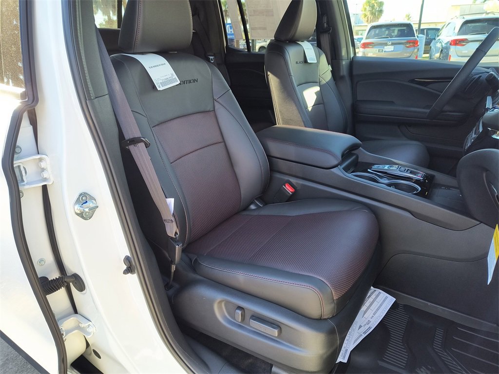 New 2026 Honda Ridgeline Black Edition image 13
