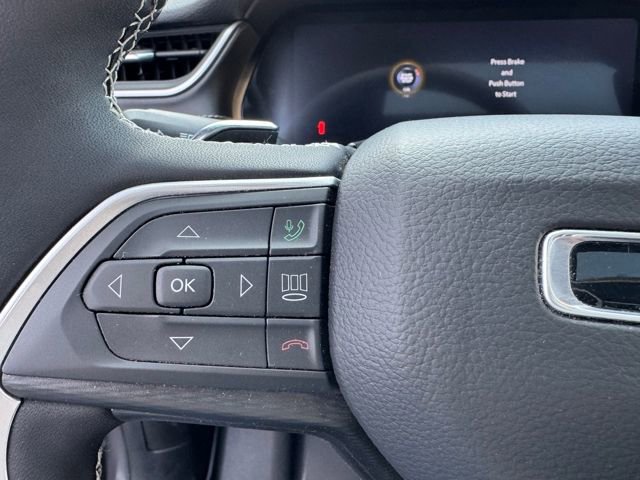 Used 2025 Jeep Grand Cherokee Laredo X w/ Luxury Tech Group I image 27