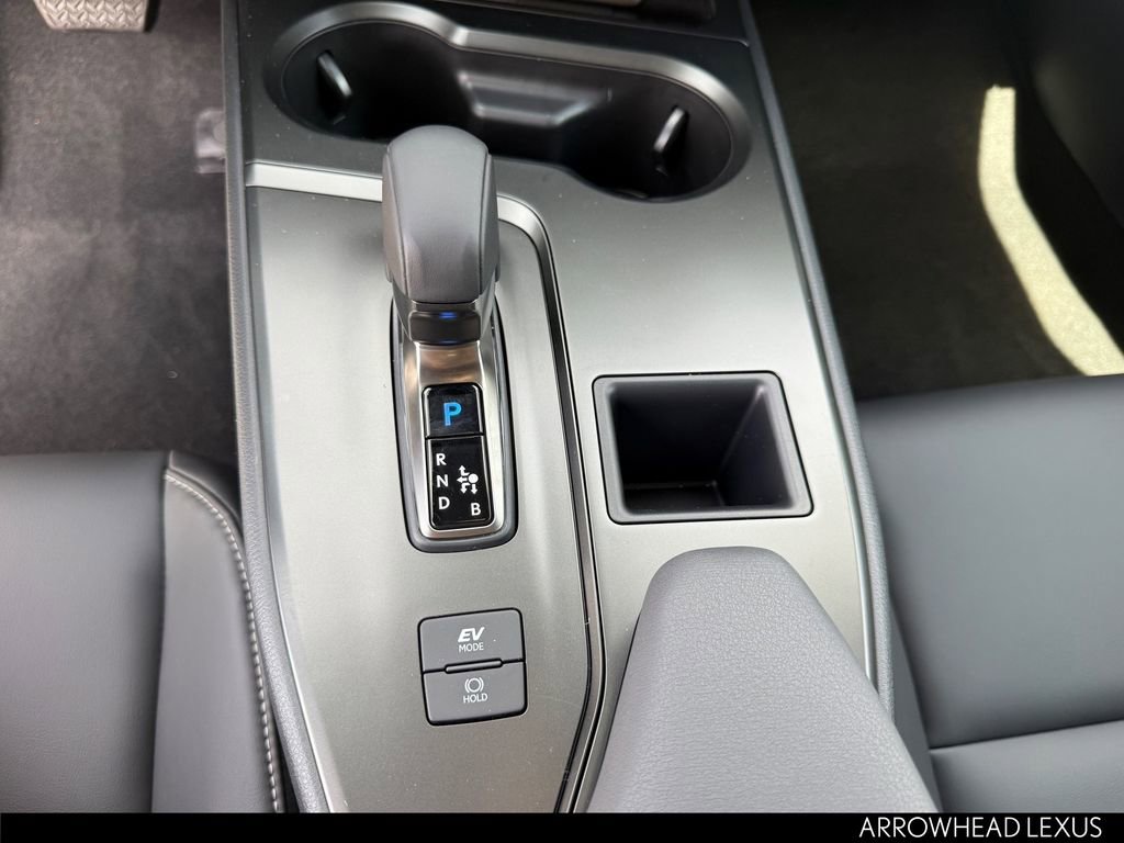 Certified 2026 Lexus UX 300h FWD w/ Accessory Package (Z1) image 25