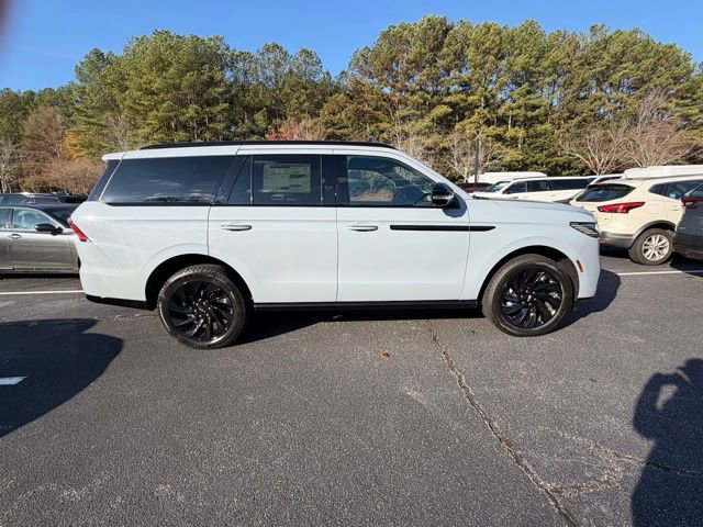 New 2025 Lincoln Navigator Reserve w/ Jet Appearance Package image 6