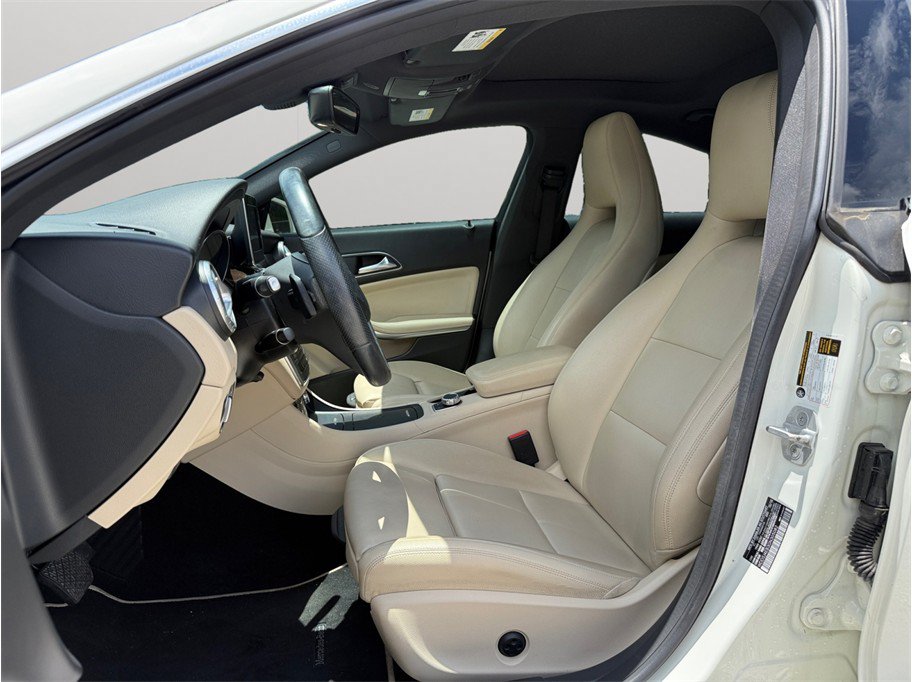 Used 2016 Mercedes-Benz CLA 250 image 2