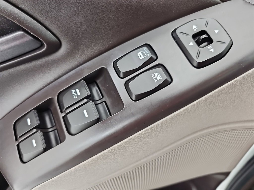 Used 2014 Hyundai Tucson Limited image 38