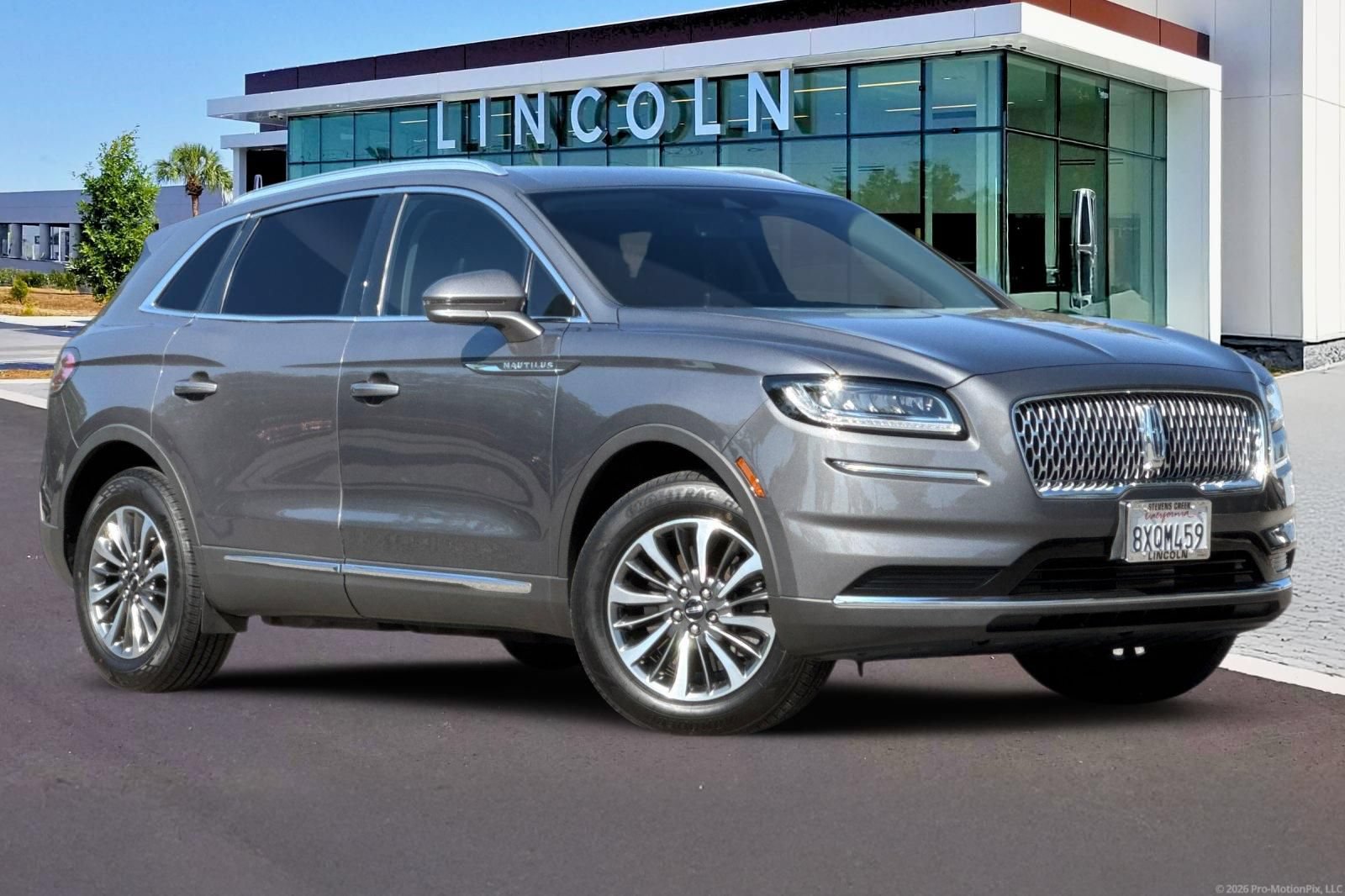 Certified 2021 Lincoln Nautilus FWD w/ Equipment Group 101A image 2