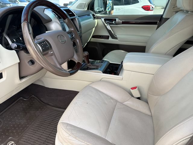 Used 2019 Lexus GX 460 Premium w/ Premium Package AWD/4WD image 19