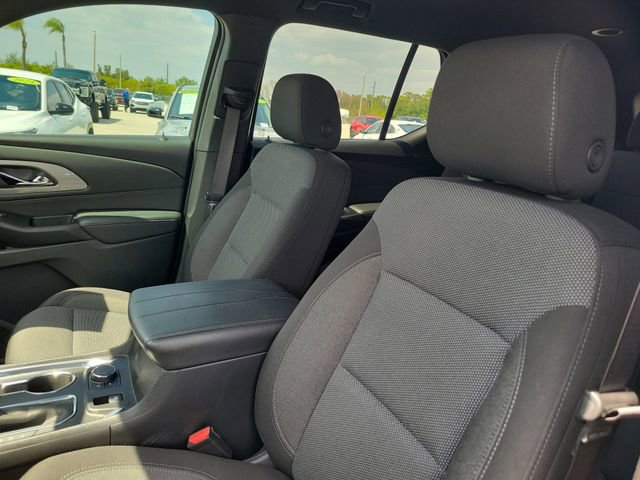 Certified 2023 Chevrolet Traverse LT FWD image 16