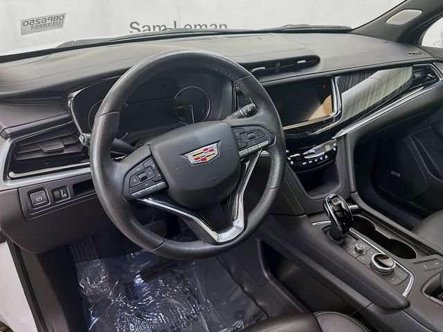 Used 2023 Cadillac XT6 Premium Luxury image 11