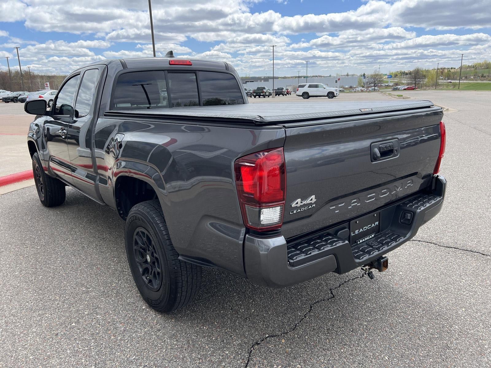 Used 2022 Toyota Tacoma SR w/ SR Convenience Package AWD/4WD image 11