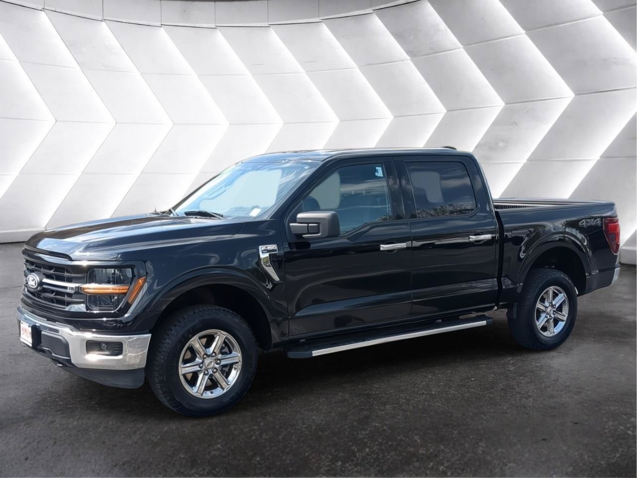 Used 2025 Ford F150 XLT w/ Equipment Group 301A Standard AWD/4WD image 2